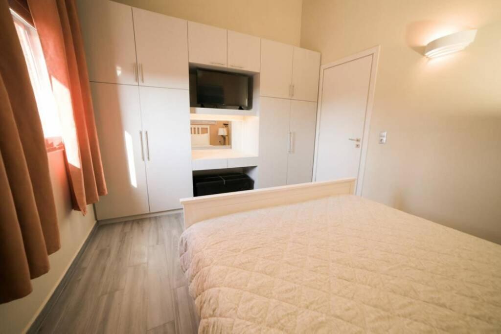 Golden Sand1 Villa Ялисос Екстериор снимка